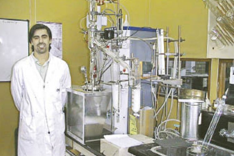 Nota periodística a un egresado del Instituto Sabato