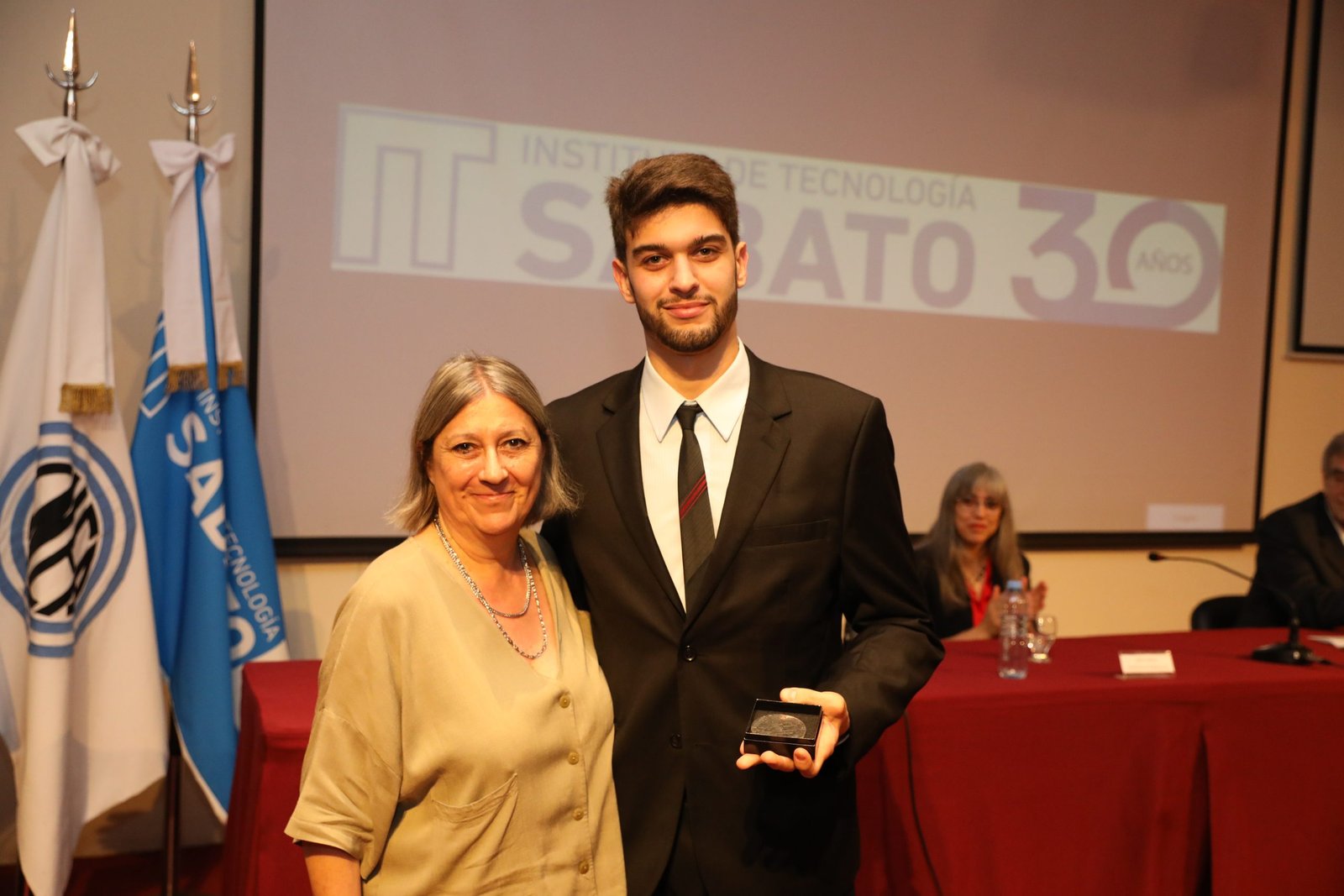Premio “Ing. Isidoro Marín» para egresado del Instituto Sabato